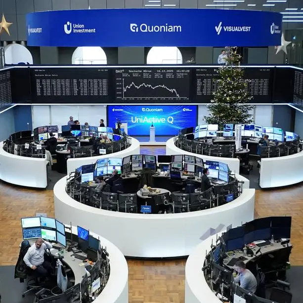 European shares rise as banking, commodity stocks lead broader gains