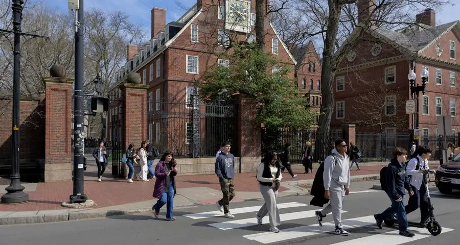 Harvard University exploring $1bln of private equity stakes sale, source says