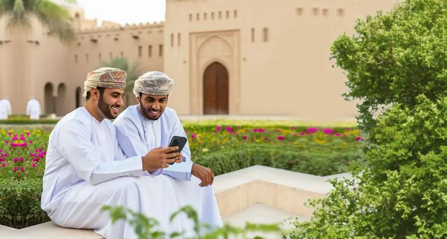 بنك ظفار يستثمر في الشباب العماني عبر التثقيف المالي و الابتكار الرقمي