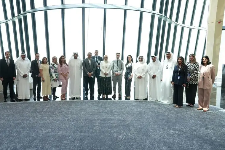 Al-Ablani and the HR team with members of the Harvard Kuwait Club. Image Courtesy: National Bank of Kuwait