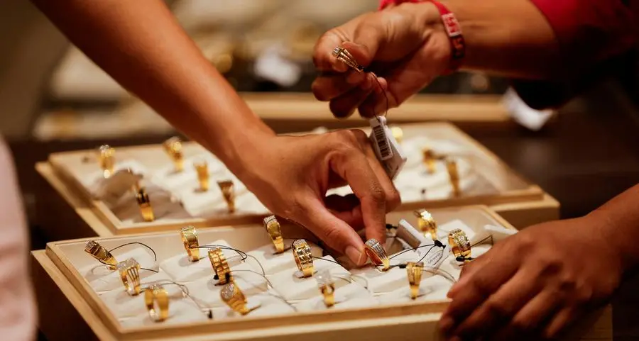 Gold falls 1%, poised for weekly loss as US jobs data dims rate-cut hopes