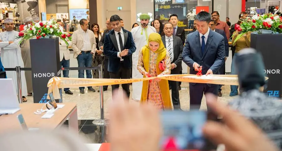 MHD-ITICS and HONOR introduces new HONOR Experience Store in Oman