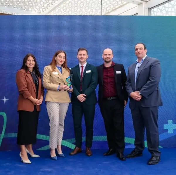 Pacific Prime takes the Top Individual Broker award and the Top SME Broker at Cigna’s Annual Broker Awards in Dubai