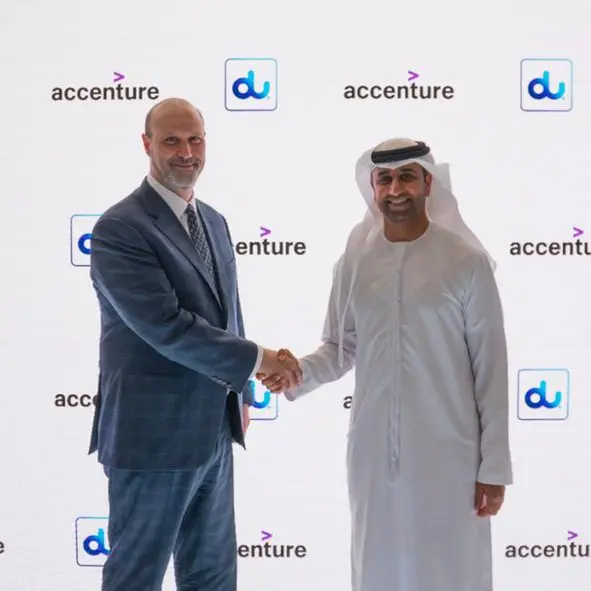 Du joins forces with Accenture to strengthen its information technology division