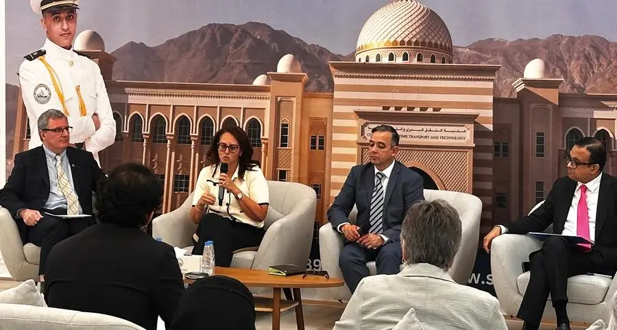 أكاديمية الشارقة للنقل البحري تستضيف جلسة حوارية حول استراتيجيات تعزيز المرونة في النقل البحري واستدامة سلاسل الإمداد
