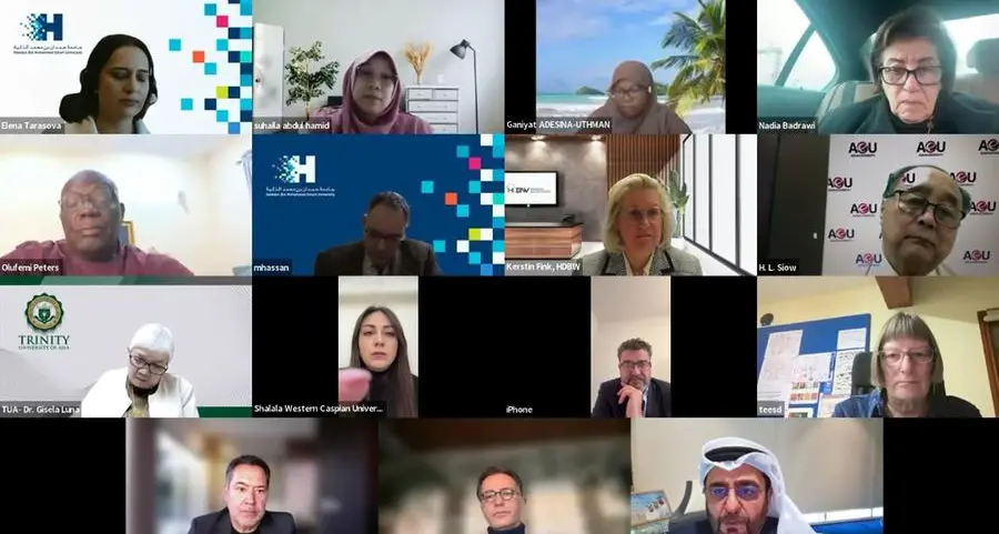 جامعة حمدان بن محمد الذكية تقود الحوار العالمي حول مستقبل التعليم العالي الرقمي والذكي خلال اجتماع رؤساء الجامعات لتحالف القياس المرجعي