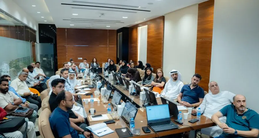 غرفة عجمان تُشرك مجتمع الاعمال في تطوير وتحسين الخدمات
