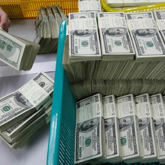 US dollar declines as steel tariffs, China tensions hurt sentiment