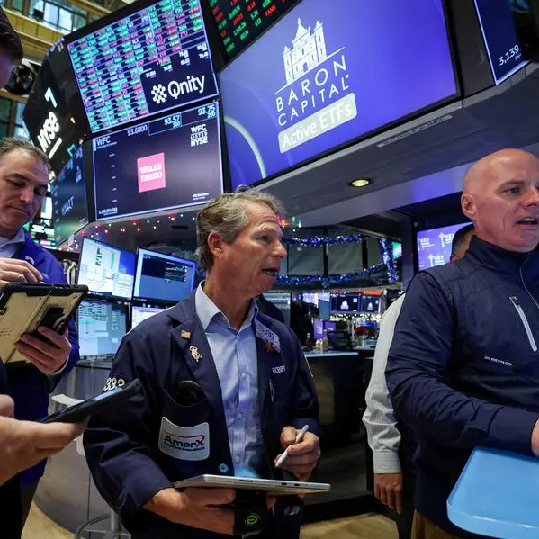 Shares meander after US jobs data, oil jumps on Venezuela blockade