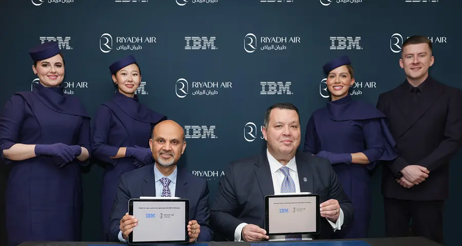 طيران الرياض و \"IBM\" يوقعان شراكة استراتيجية لتأسيس أول منظومة تشغيلية رقمية بالكامل