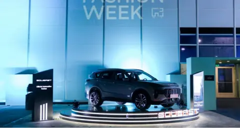 SOUEAST together with Dubai Fashion Week to unveil a new chapter in future mobility aesthetics