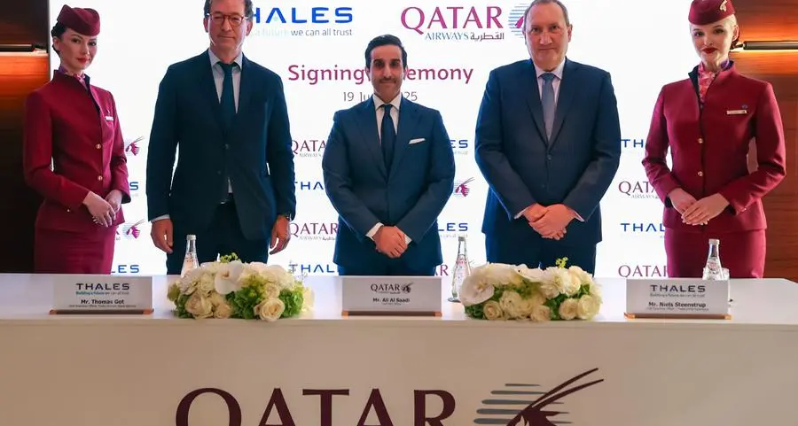 تاليس والخطوط الجوية القطرية توقعان اتفاقية بشأن أحدث تقنيات الترفيه على متن الطائرات ومركز خدمة محلي مخصص