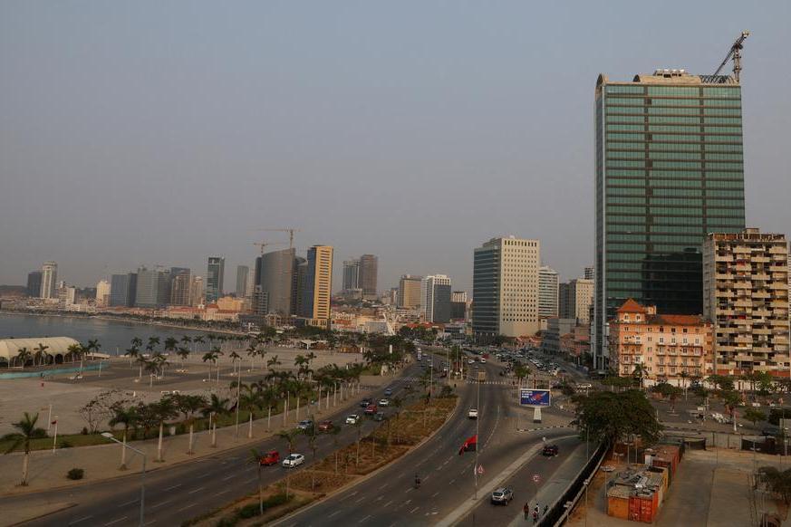 Angola issues $2.5bln of Eurobonds, demand about $5.2bln
