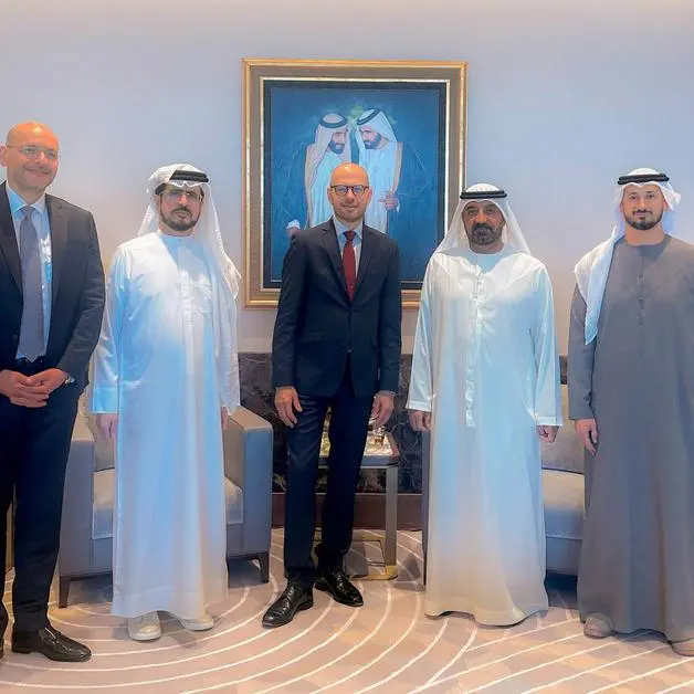 سموّ الشيخ أحمد بن سعيد آل مكتوم يستقبل رئيس شركة سيمنس للطاقة