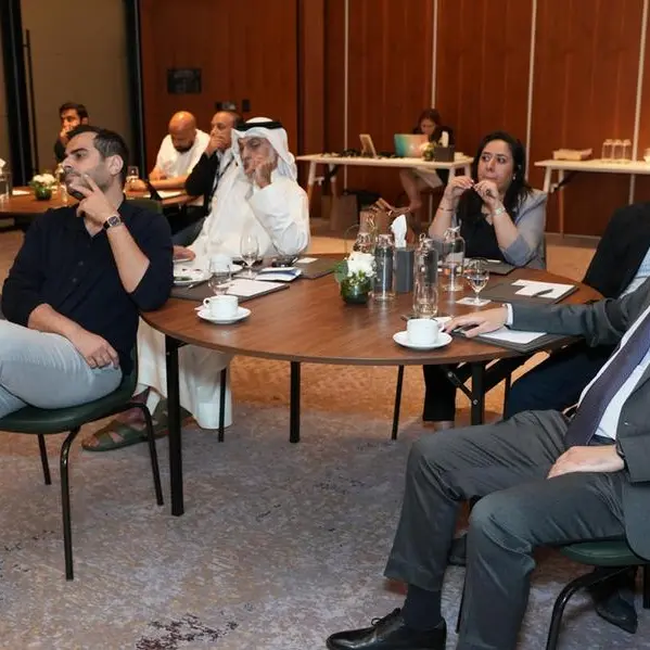 \"رواد الأعمال في البحرين\" تنظم جلسة متخصصة حول التوقعات الاقتصادية مع الخبير العالمي جارمو كوتيلين