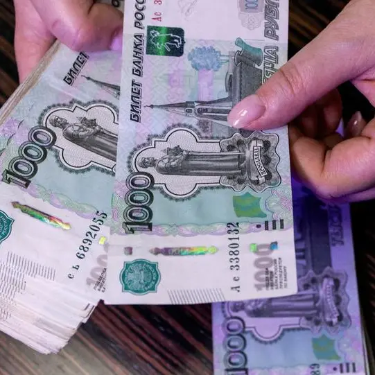Hundred roubles to dollar would be acceptable, says Russian government source
