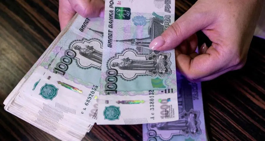 Hundred roubles to dollar would be acceptable, says Russian government source