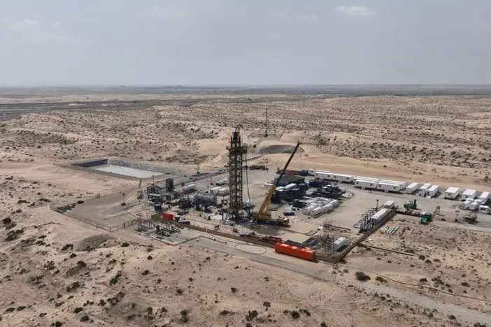 Sharjah National Oil Corporation (SNOC) announced the completion of the second phase of its underground gas storage project in the Moveyeid field , WAM