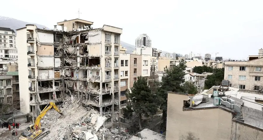 Gulf warnings and fears of miscalculation preceded Trump’s pause in Iran showdown