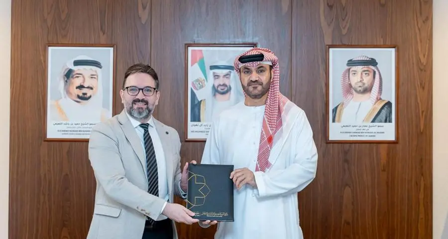 دائرة السياحة والثقافة والإعلام توقّع مذكرة تفاهم مع \"مركز باحثي الإمارات للبحوث والدراسات\"