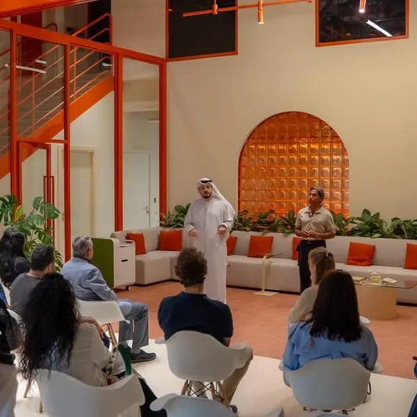 المقر 39 يطلق أول “لقاء للصناعات الإبداعية” في الشارقة وسط حضور لافت من المبدعين والإعلاميين والمتخصصين