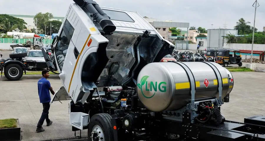 India arranging crude, LNG supplies from alternative sources, oil ministry official says