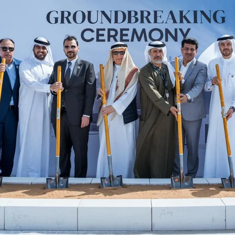 \"أويلز تيرمينالز\" تحتفل بوضع حجر الأساس لمحطة تخزين المنتجات البترولية في ميناء خليفة