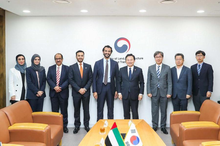 빈투크(Bin Touq) 총리가 신경제 분야 협력 강화를 위해 4명의 한국 장관 및 정부 관리들과 회동