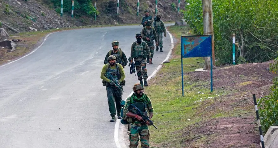 Indian troops battle gunmen in Kashmir, several wounded