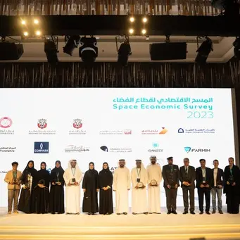 وكالة الإمارات للفضاء تعلن نتائج المسح الاقتصادي للفضاء لعام 2022 عن أداء قطاع الفضاء الإماراتي لعام 2021