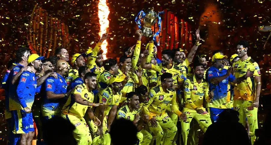 Chennai win fifth IPL crown as Dhoni eyes return next year