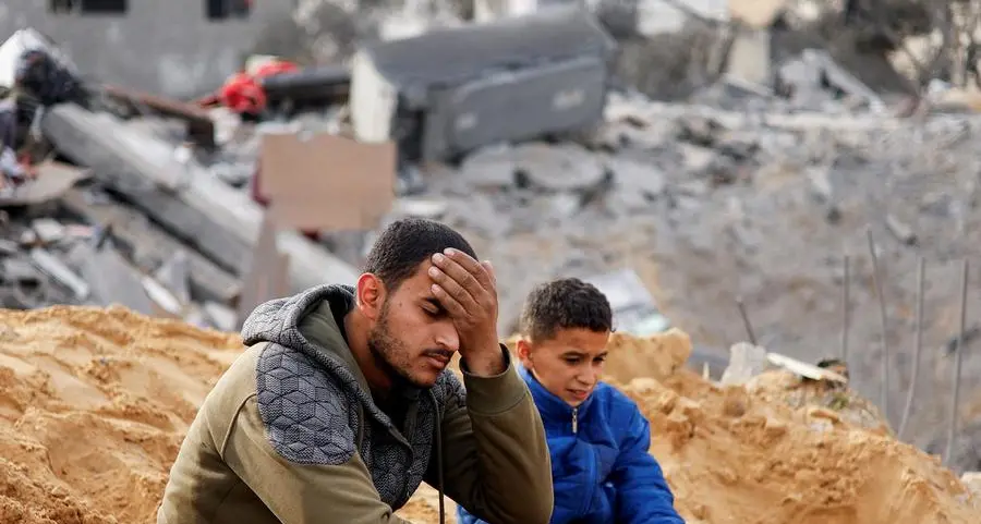Gaza ceasefire talks underway in Paris as air strikes continue