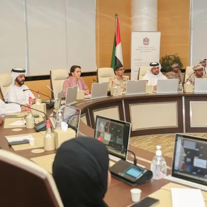 \"اللجنة العليا لحماية واستغلال وتنمية الثروات المائية الحية\" تناقش سبل تعزيز الثروة السمكية في الإمارات