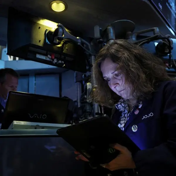 Top U.S. banks raise dividends after sailing through Fed stress tests