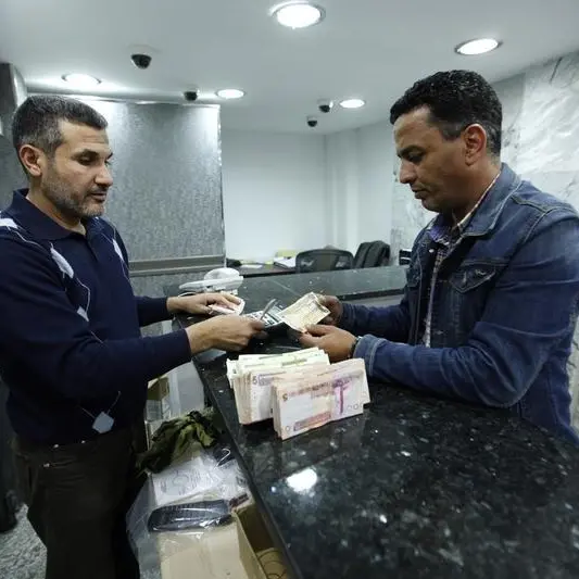 Libyan dinar slips on black market amid central bank crisis