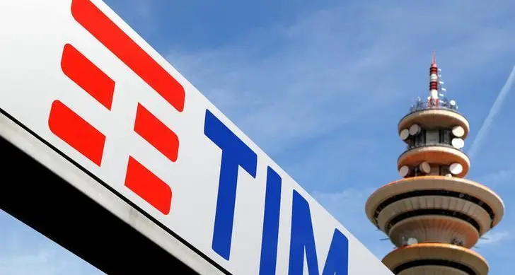 Italy's Treasury, Asterion file binding bid for Telecom Italia subsea unit