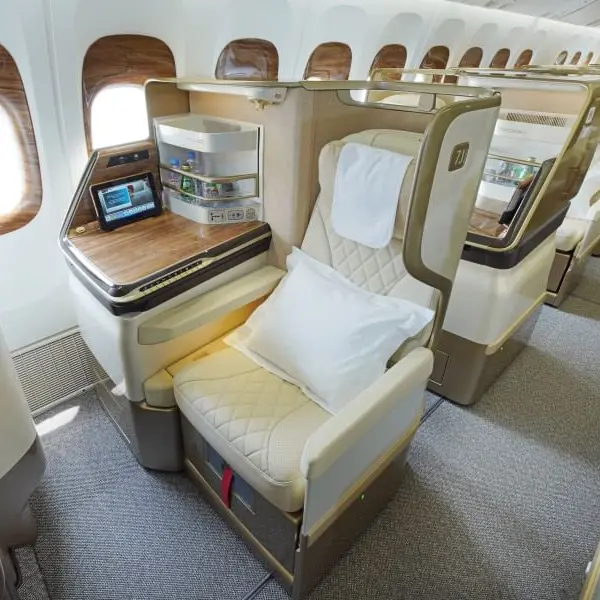 Emirates to introduce retrofitted Boeing 777s to Zurich, Riyadh