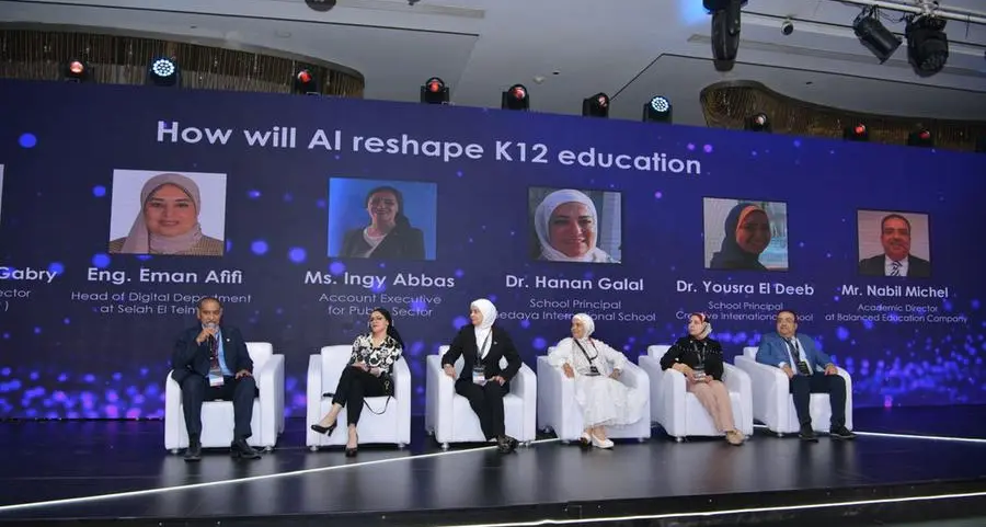 قمة \"انوكسيرا العالمية\" تناقش مستقبل التعليم في عصر الذكاء الاصطناعي