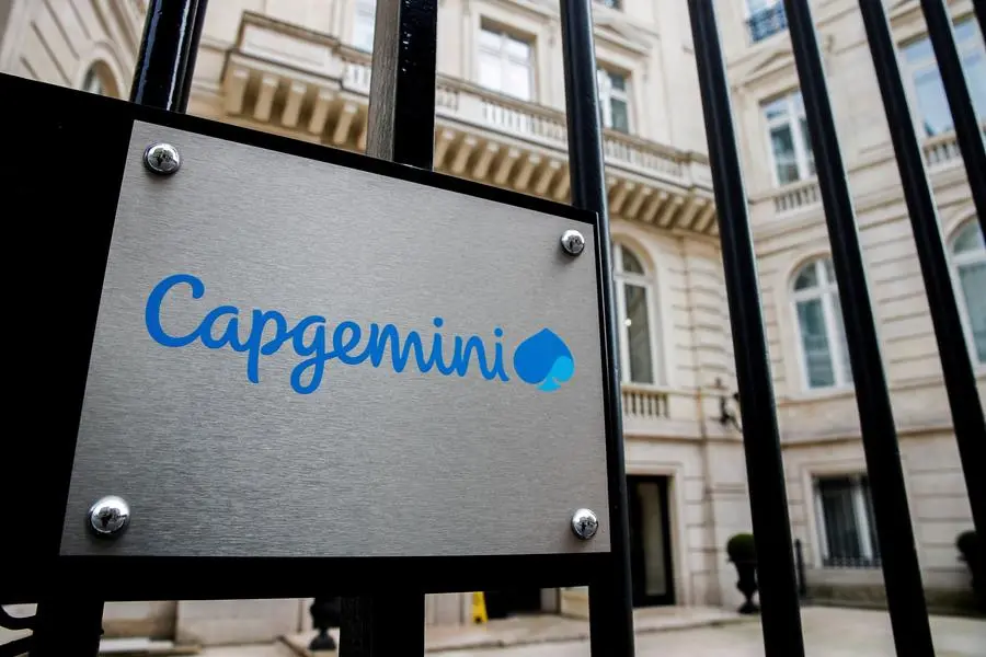 Capgemini expects annual revenue to fall