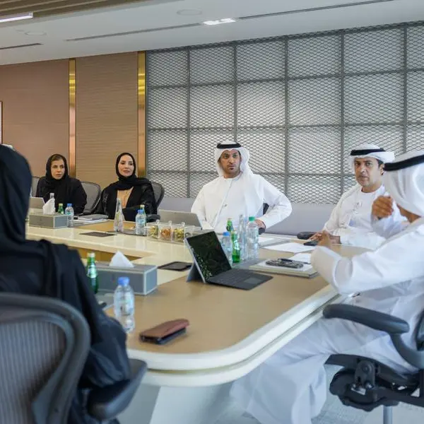 دائرة تنمية المجتمع – أبوظبي تستعرض خطة تطبيق مبادرات برنامج دعم نمو الأسرة الإماراتية