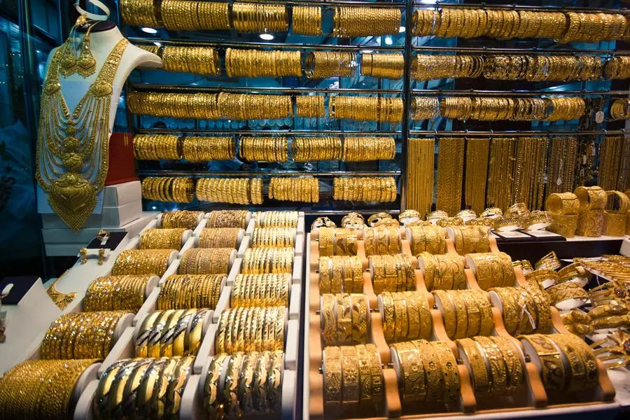 Gold prices jump in Dubai in early trade