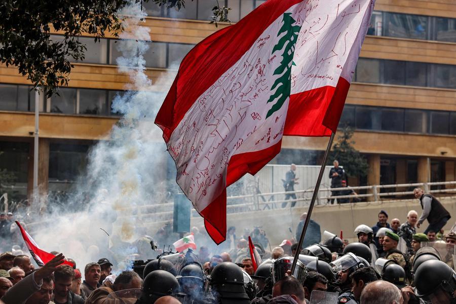 IMF warns Lebanon at 'very dangerous moment'