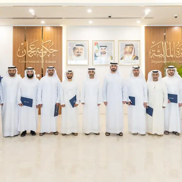 HH Sheikh Ahmed bin Humaid Al Nuaimi honours 25 graduates from Ajman Department of Finance employees