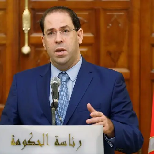 تونس: صدور أوامر استدعاء لرئيس الحكومة السابق الشاهد وآخرين موجودين خارج البلاد
