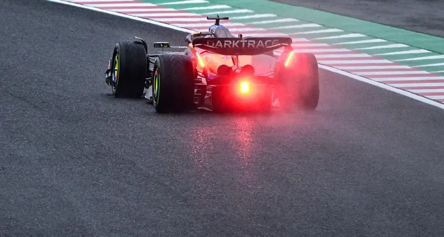 Piastri fastest in wet Japanese Grand Prix second practice