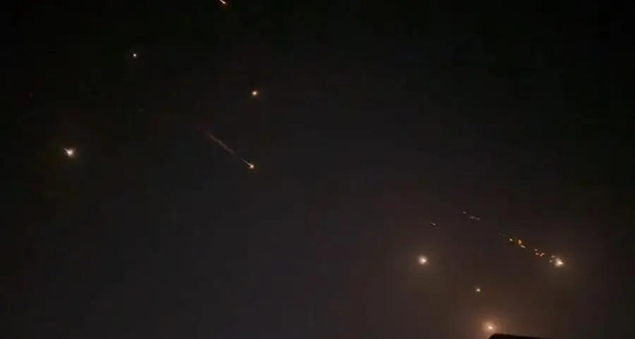 مُحدث- إيران تشن هجوم بطائرات مسيرة على إسرائيل وحالة تأهب بالمنطقة