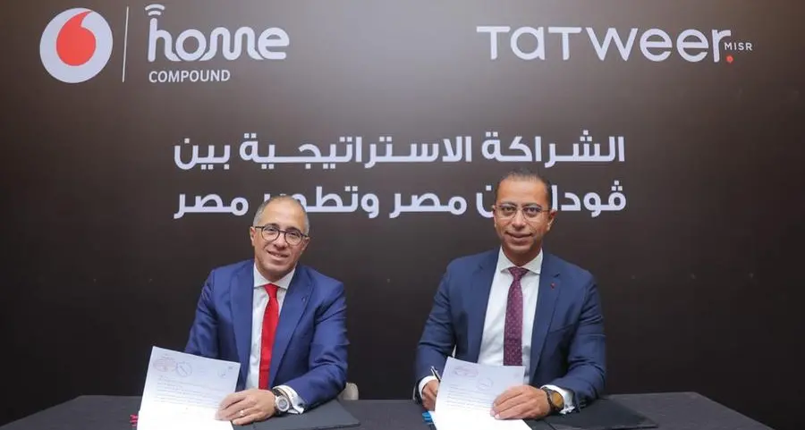 «ڤودافون مصر» توقع اتفاقية شراكة استراتيجية مع «تطوير مصر» لتقديم خدمات Triple Play وSmart Solutions في مشروع بلومفيلدز