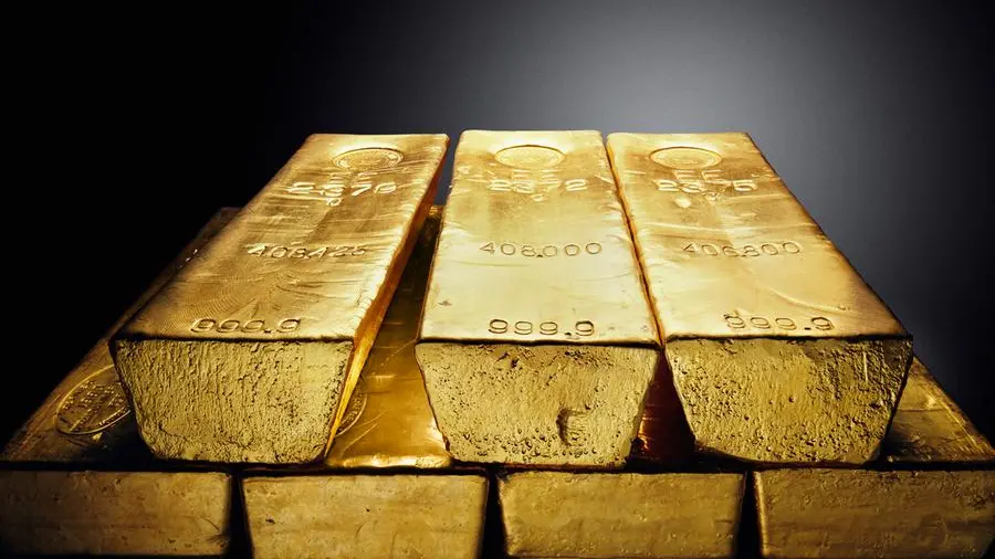 Gold falls as energy-driven inflation threatens to push interest rates higher