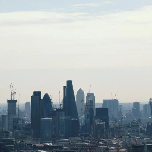 UK employers see 2026 pay rises in 3%-3.5% range, survey shows