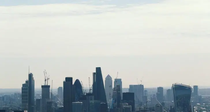 UK employers see 2026 pay rises in 3%-3.5% range, survey shows